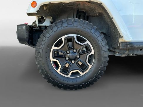 Used 2017 Jeep Wrangler Unlimited Rubicon image 14