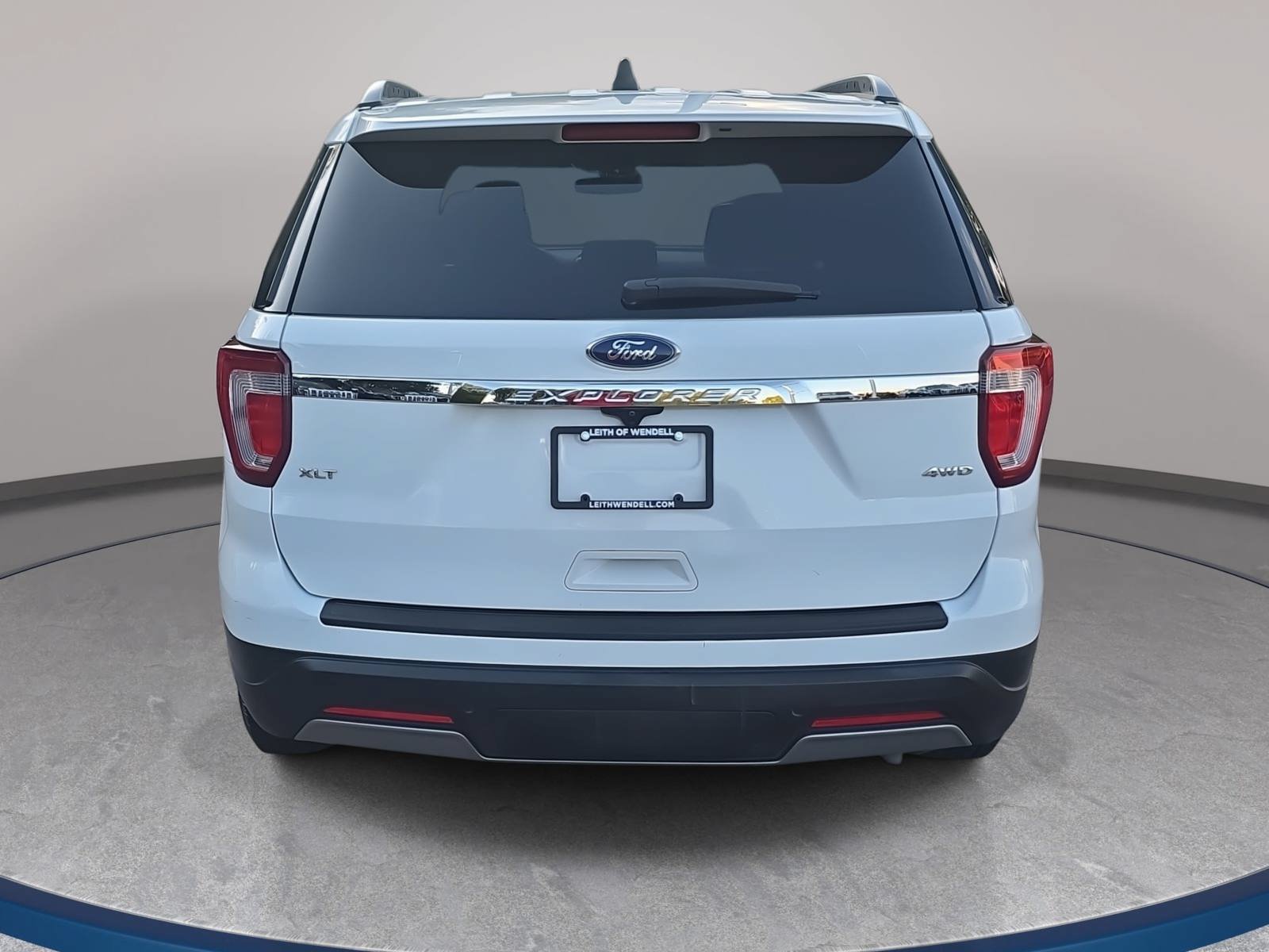 Used 2019 Ford Explorer XLT w/ Class III Trailer Tow Package AWD/4WD image 6