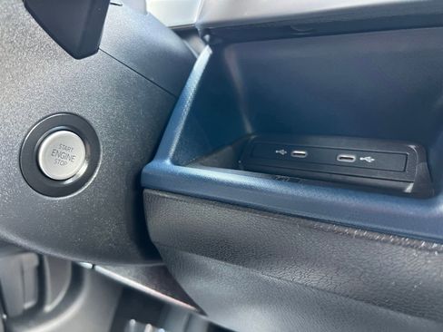 Used 2025 Volkswagen ID. Buzz Pro S RWD image 43