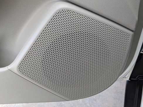 Certified 2025 Kia Soul LX image 21