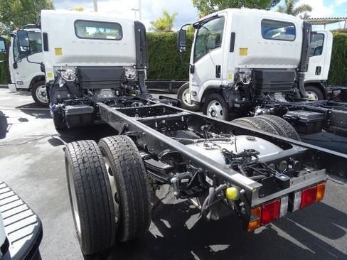 New 2024 Chevrolet Low Cab Forward 5500XD RWD image 2