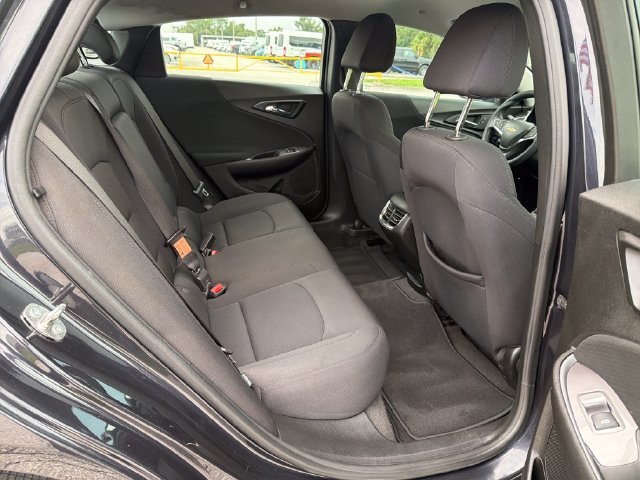 Used 2023 Chevrolet Malibu LT FWD image 14