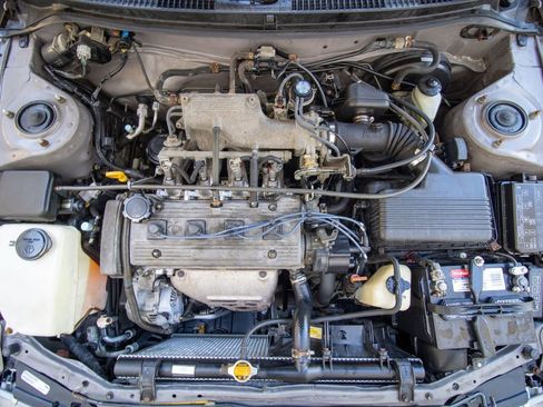 Used 1995 Toyota Corolla DX image 31