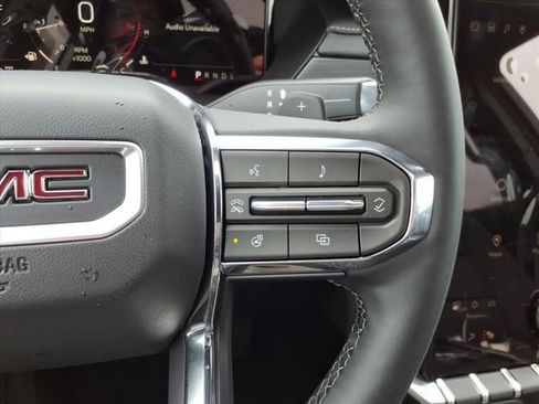 New 2026 GMC Acadia Elevation image 36