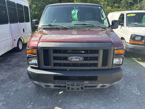 Used 2011 Ford E-350 and Econoline 350 Super Duty w/ Commercial Cargo Van Pkg RWD image 3