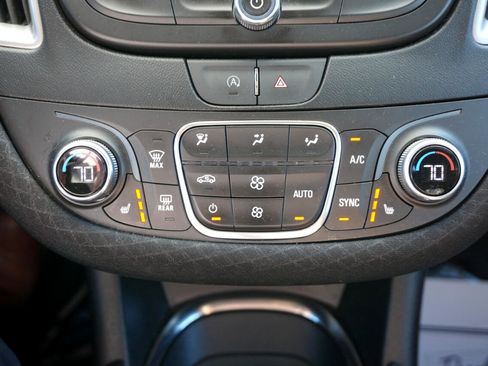 Used 2023 Chevrolet Malibu LT image 15