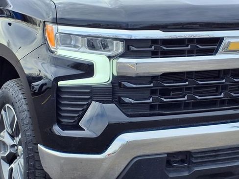 Used 2023 Chevrolet Silverado 1500 LT image 28