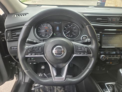 Used 2017 Nissan Rogue SL w/ SL Premium Package image 11