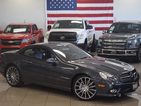 Used 2012 Mercedes-Benz SL 550 image 3