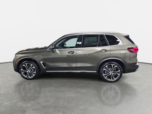 New 2026 BMW X5 xDrive40i w/ Climate Comfort Package image 8