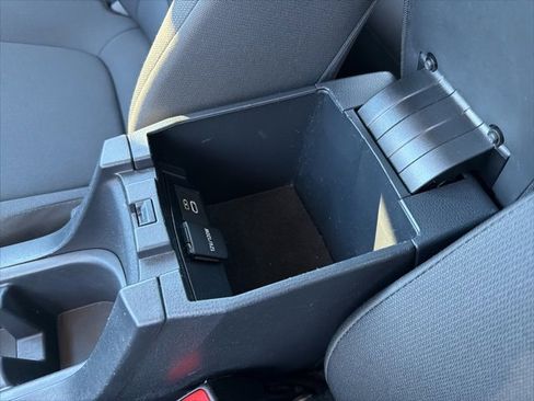 Used 2023 Toyota Corolla Cross LE image 24