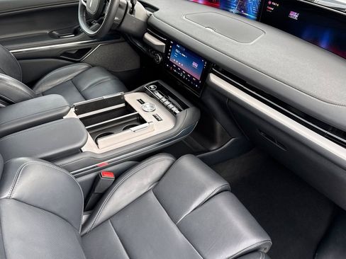 Certified 2025 Lincoln Navigator L Reserve image 15