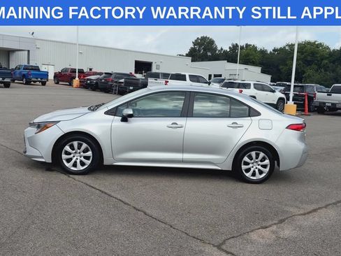 Used 2024 Toyota Corolla LE FWD image 5