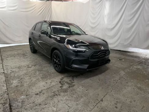 Used 2023 Honda HR-V Sport image 1