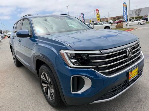 New 2026 Volkswagen Atlas SE FWD image 8