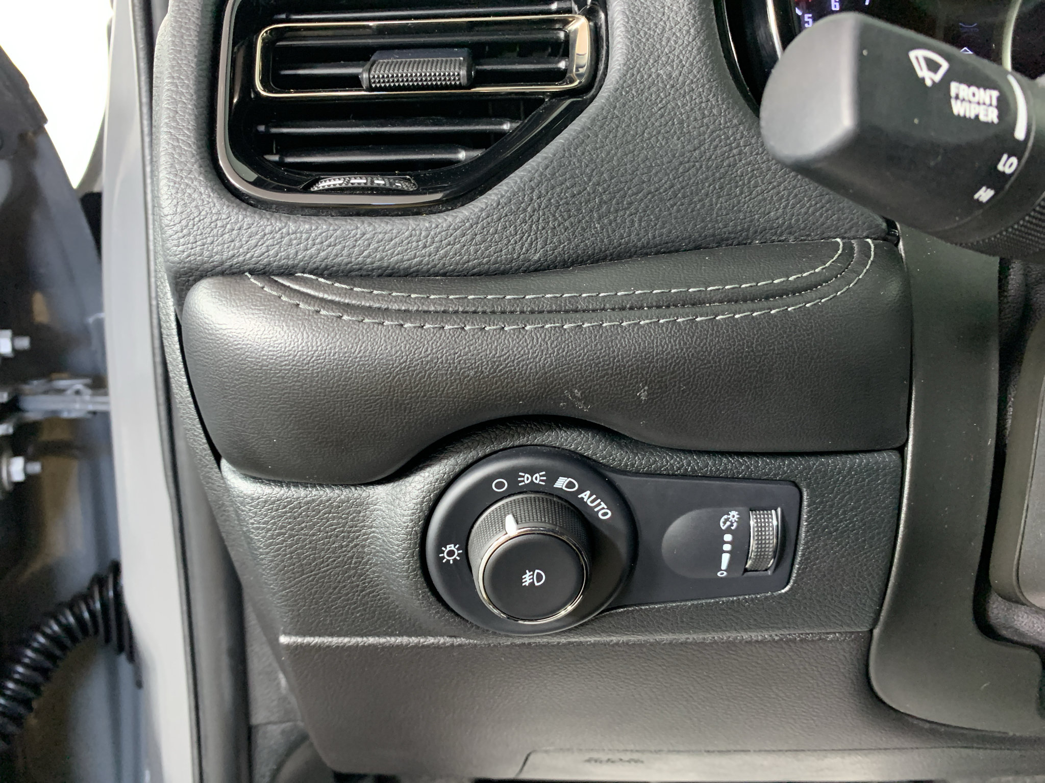 Used 2022 Dodge Durango GT AWD/4WD image 16