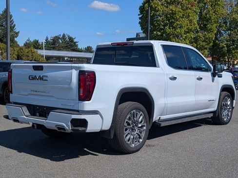 Used 2026 GMC Sierra 1500 Denali Ultimate AWD/4WD image 5