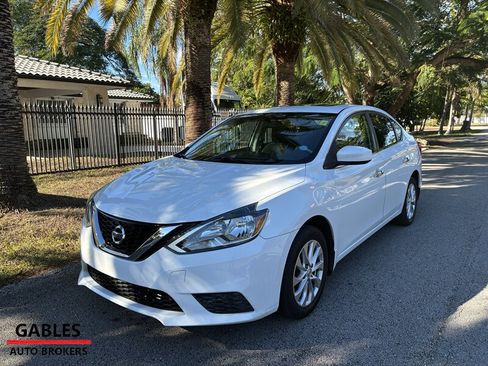 Used 2017 Nissan Sentra SV w/ Style Package image 9
