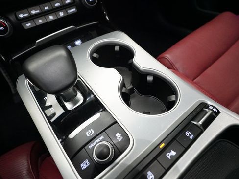 Used 2018 Kia Stinger GT2 image 17