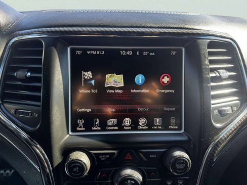 Used 2015 Jeep Grand Cherokee SRT image 29