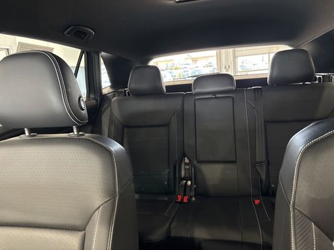 Used 2023 Volkswagen Atlas Cross Sport SE image 25