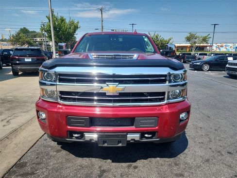 Used 2018 Chevrolet Silverado 2500 High Country w/ Duramax Plus Package image 3