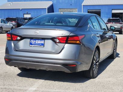 Used 2024 Nissan Altima 2.5 SV