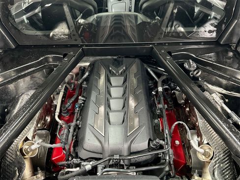 Used 2025 Chevrolet Corvette Stingray Coupe w/ 1LT image 23