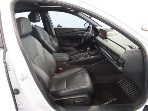 Used 2023 Honda Accord Sport image 31