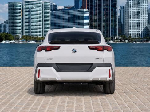Used 2025 BMW X2 xDrive28i w/ Convenience Package AWD/4WD image 5