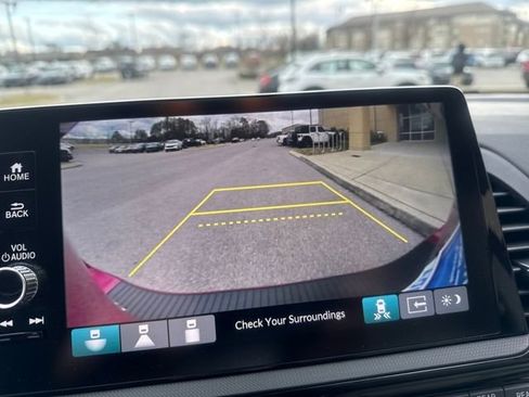 Certified 2026 Honda Odyssey Touring image 17