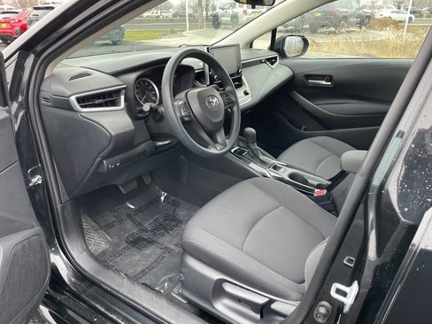 Used 2021 Toyota Corolla LE image 10