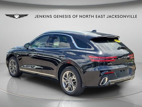 Used 2023 Genesis GV70 2.5T w/ Advanced Package AWD/4WD image 4