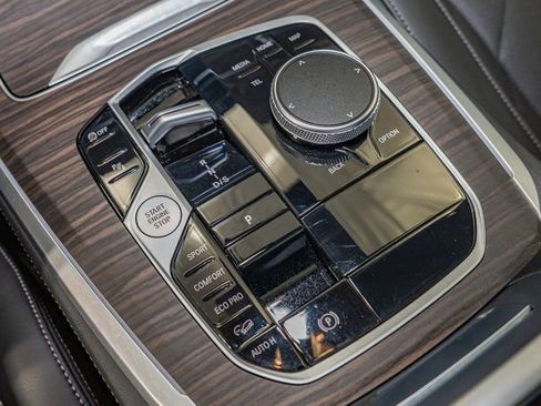 Certified 2024 BMW X5 xDrive40i w/ Premium Package image 19