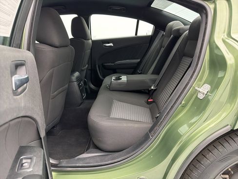 Used 2023 Dodge Charger SXT w/ Blacktop Package image 40