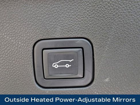Used 2023 GMC Yukon Denali Ultimate AWD/4WD image 35