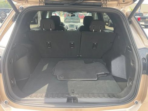 Used 2018 Chevrolet Equinox LT FWD image 37