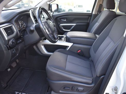 Used 2021 Nissan Titan SV w/ SV Convenience Package AWD/4WD image 25