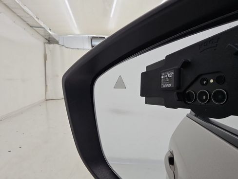 Used 2024 MAZDA MAZDA3 s FWD image 45
