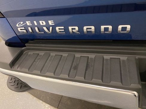 Used 2017 Chevrolet Silverado 2500 LT w/ LT Convenience Package image 27