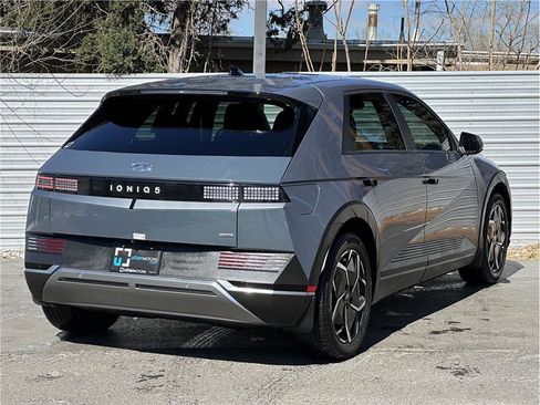 Used 2024 Hyundai Ioniq 5 SE image 10