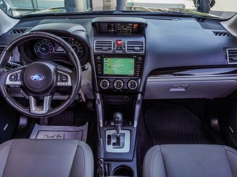 Used 2017 Subaru Forester 2.5i Limited AWD/4WD image 5