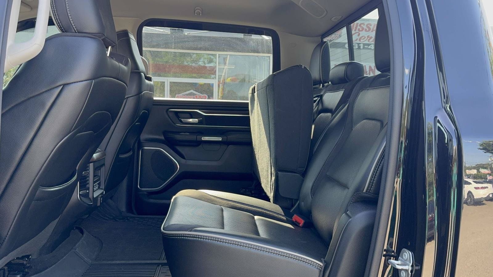 Used 2022 RAM 1500 Laramie AWD/4WD image 25