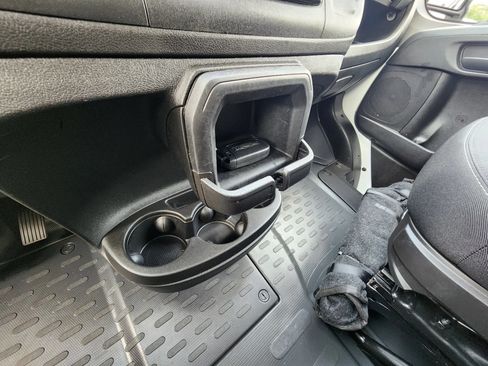 Used 2025 RAM ProMaster 2500 w/ U-Haul Equipment Group FWD image 37