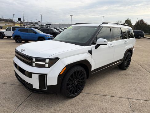 Used 2024 Hyundai Santa Fe Calligraphy image 2