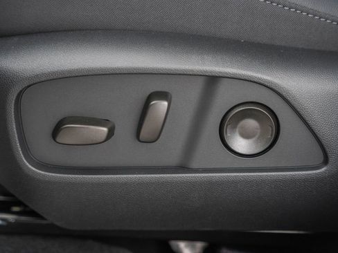 New 2026 Chevrolet Equinox LT w/ Convenience Package II image 37