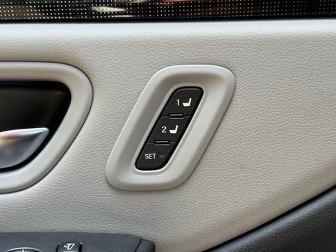 Used 2023 Honda Pilot Elite image 17