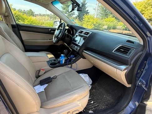 Used 2017 Subaru Outback 2.5i Limited AWD/4WD image 18