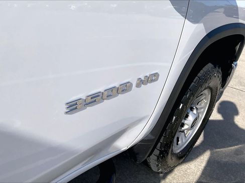 Used 2025 Chevrolet Silverado 3500 W/T w/ WT/CX Safety Package AWD/4WD image 29