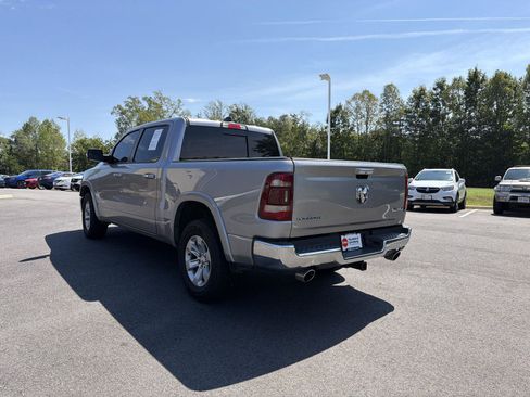 Used 2020 RAM 1500 Laramie AWD/4WD image 3